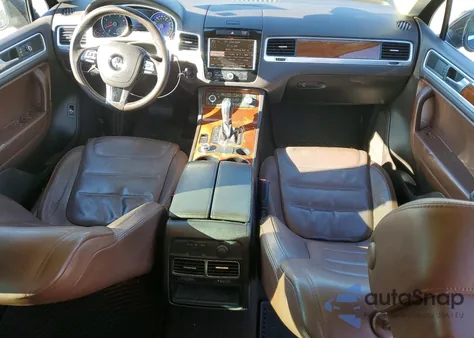 2013 Volkswagen Touareg V6 from USA, damaged, VIN WVGEF9BP2DD003947